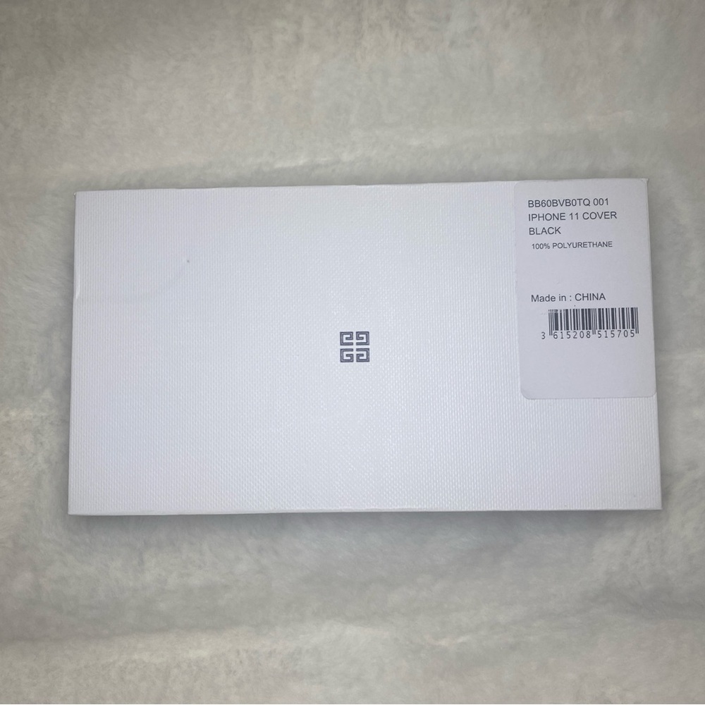 NIB Givenchy Black Splatter iPhone 11 Case - Black - Picture 4 of 7